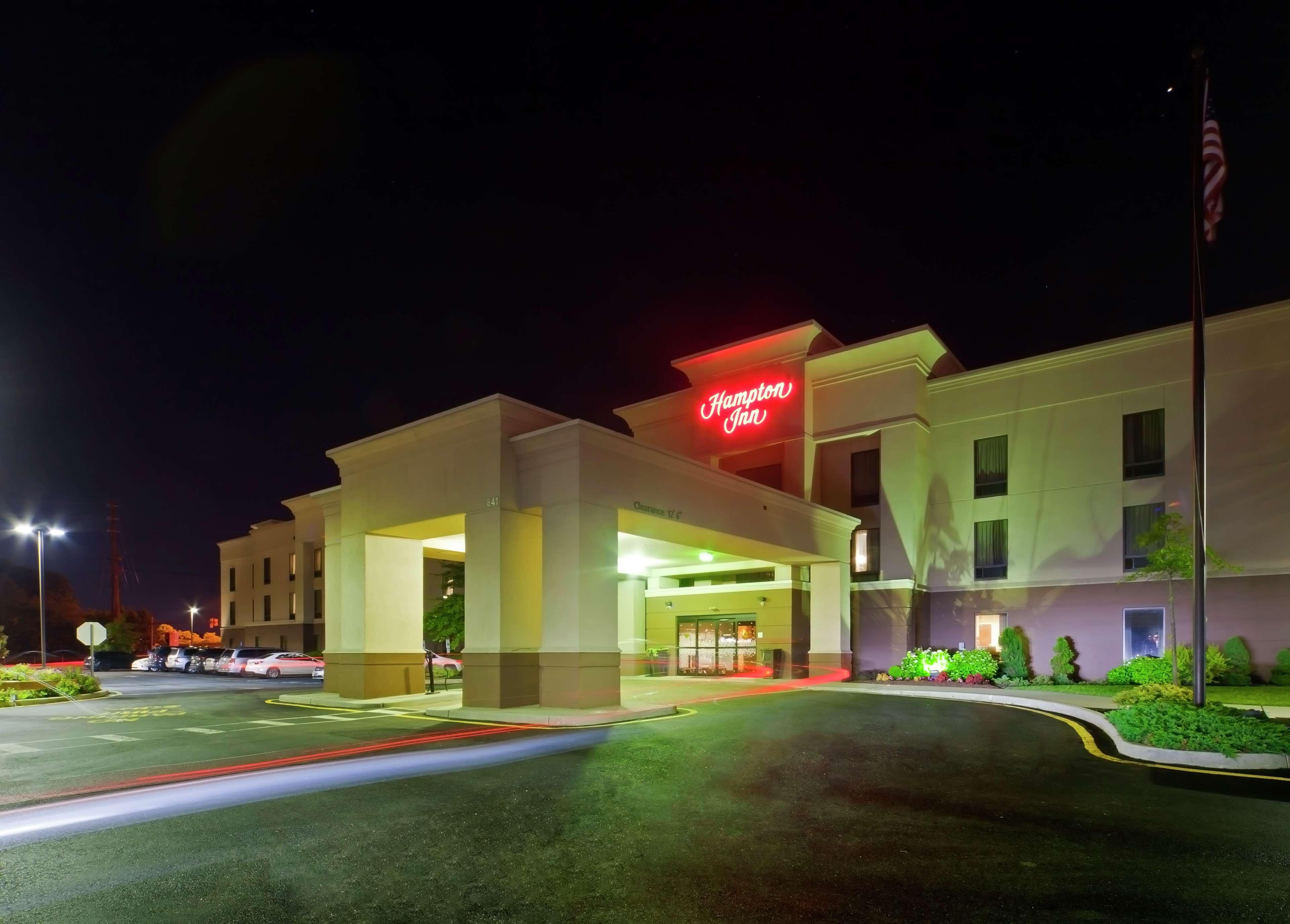 Hampton Inn North Brunswick Nj Exterior foto